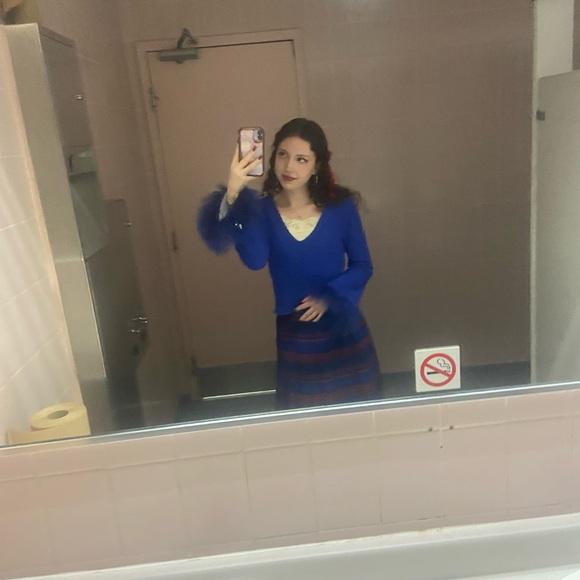 Hello lovelies I’m Ronan ! Welcome to my closet 🎀 - Picture 4 of 4